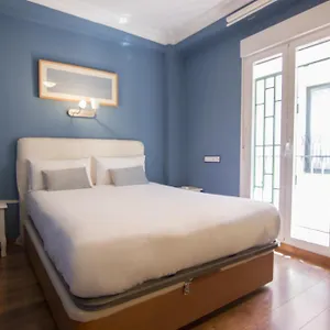 RentalSevilla Acogedor apartamento rodeado de palacios Apartamento